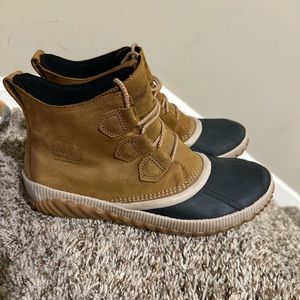 Sorel Shortie Duck Boot